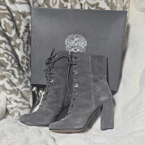 NIOB Vince Camuto Teisha Lace-Up Boots